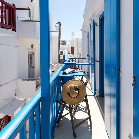 Bluetopia Suites Mykonos Town Exterior photo