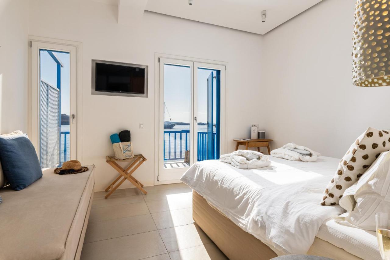 Bluetopia Suites Mykonos Town Exterior photo