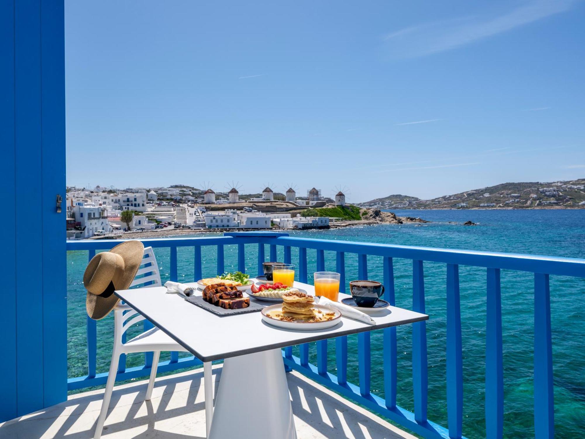 Bluetopia Suites Mykonos Town Exterior photo