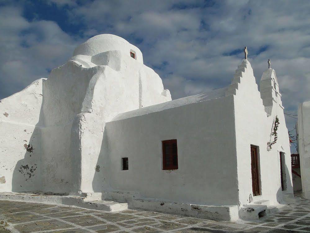 Bluetopia Suites Mykonos Town Exterior photo